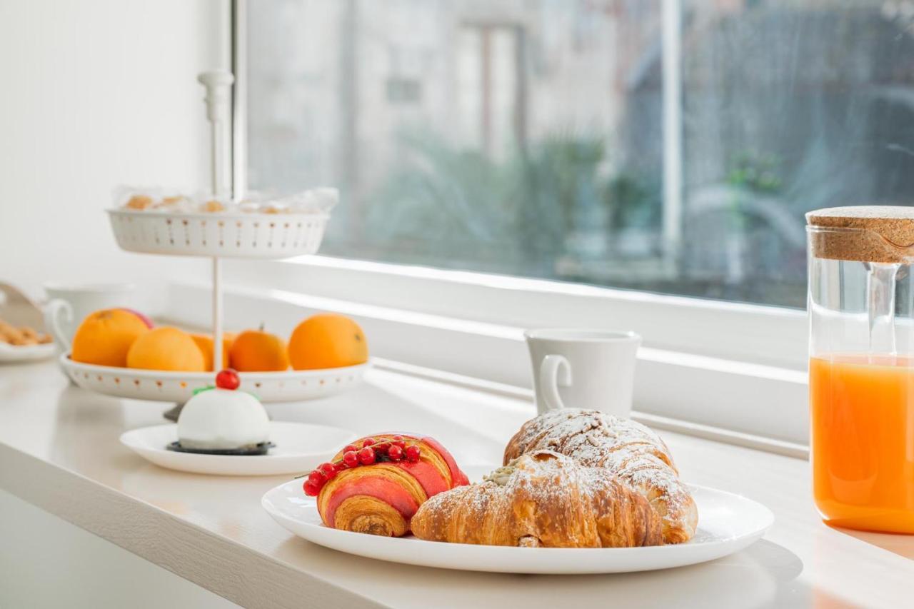 Bed and Breakfast Palazzobellini Катания Экстерьер фото
