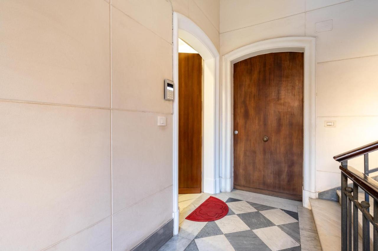 Bed and Breakfast Palazzobellini Катания Экстерьер фото
