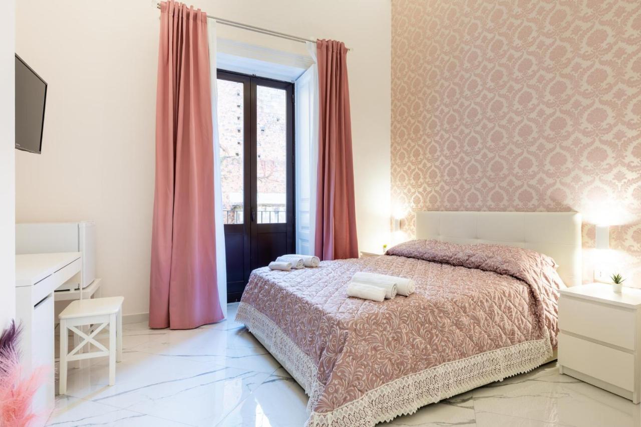 Bed and Breakfast Palazzobellini Катания Экстерьер фото
