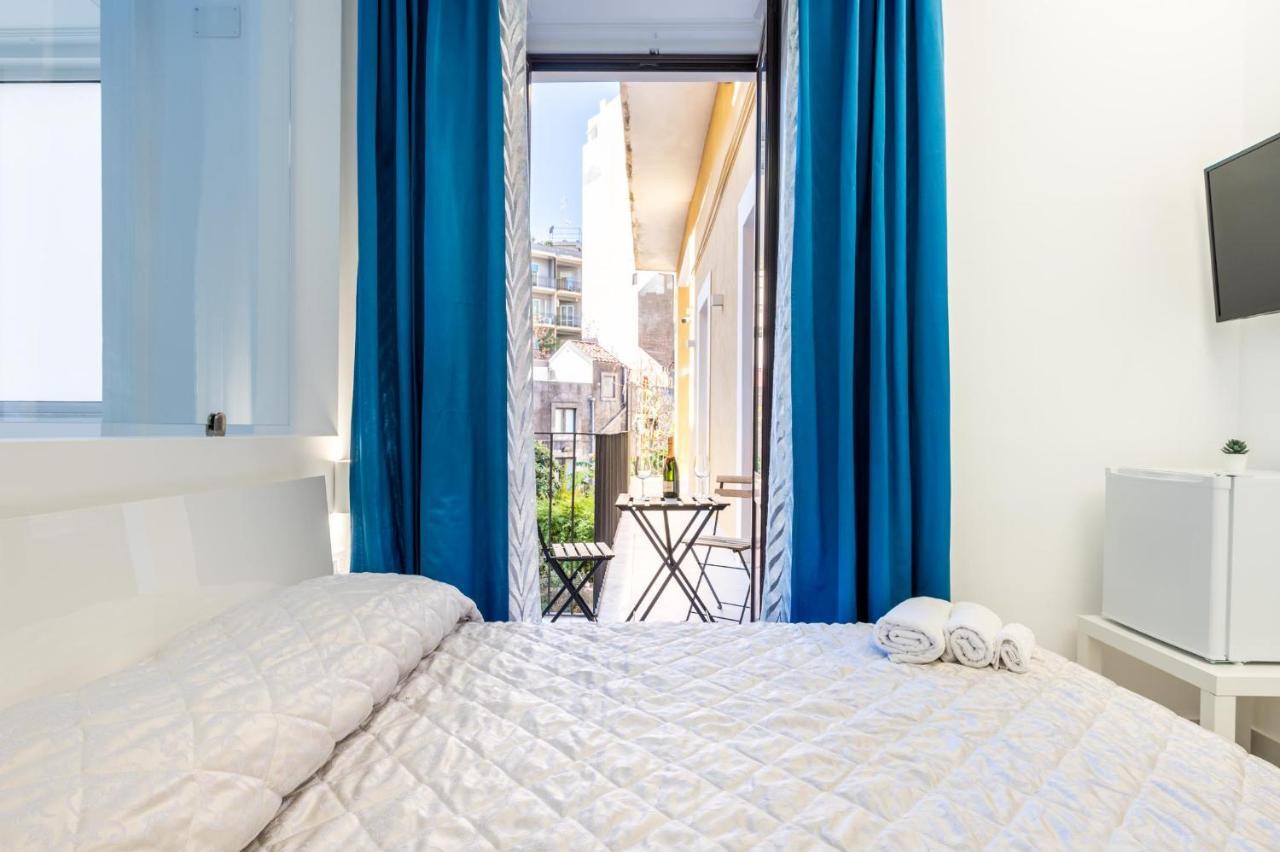 Bed and Breakfast Palazzobellini Катания Экстерьер фото