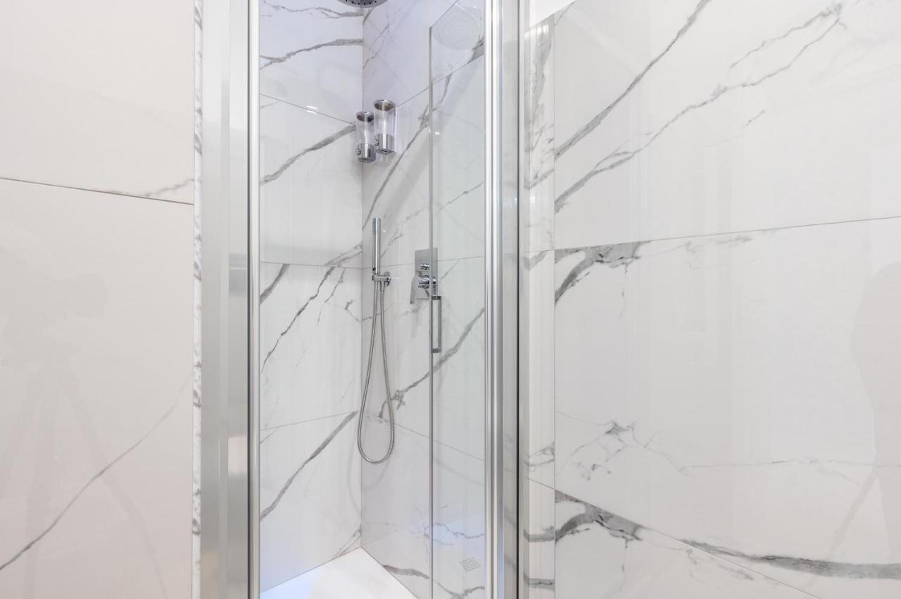 Bed and Breakfast Palazzobellini Катания Экстерьер фото